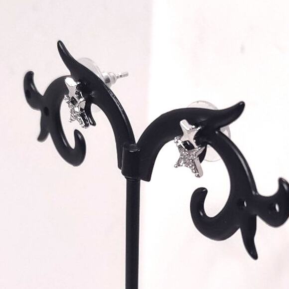 Star Rhinestone Stud Earrings Christmas Birthday Anniversary Valentines Gift New - Picture 1 of 5